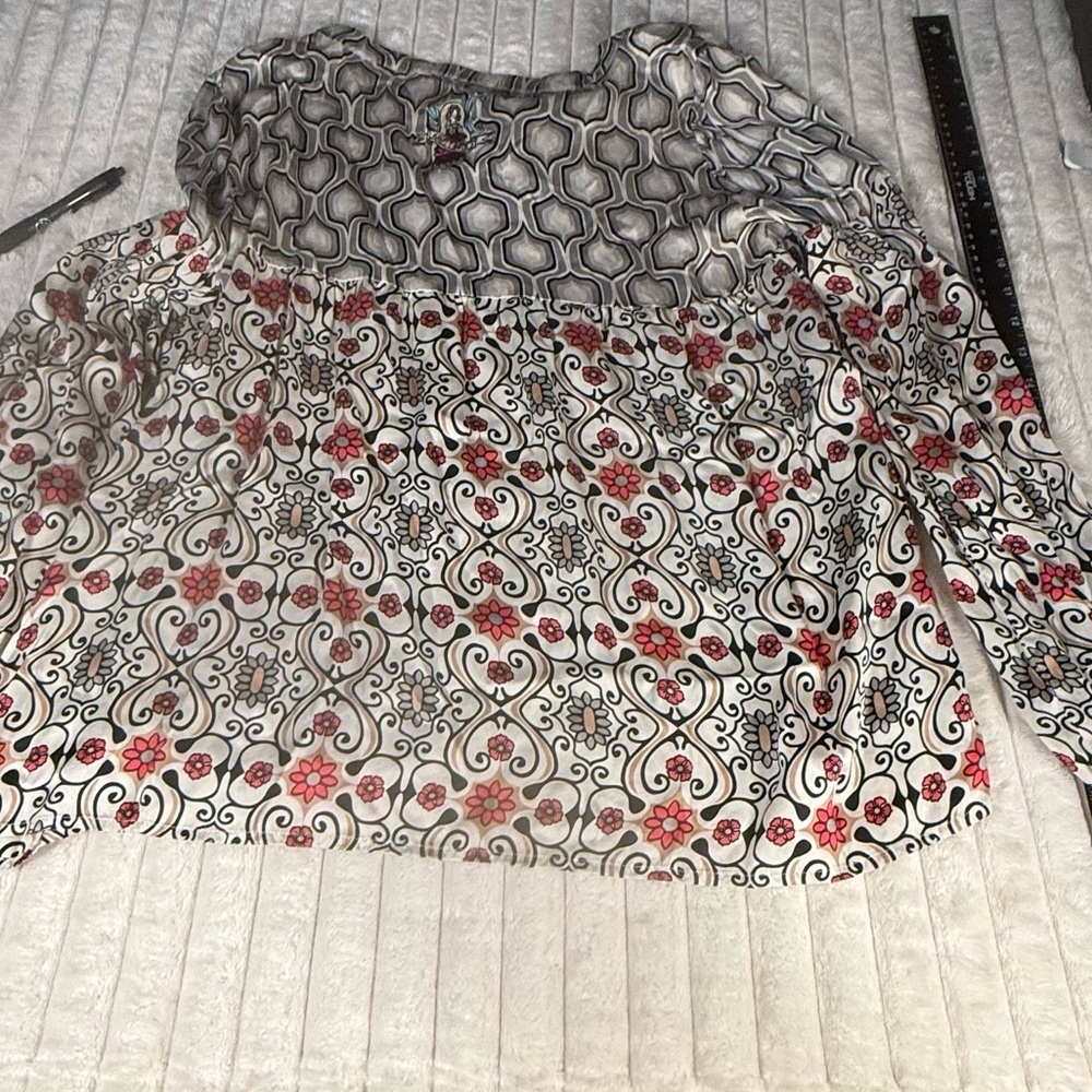 Odd Molly Unincorporated 100% Silk Boho Geometric Floral Tunic Top Size 3 L - Picture 9 of 12
